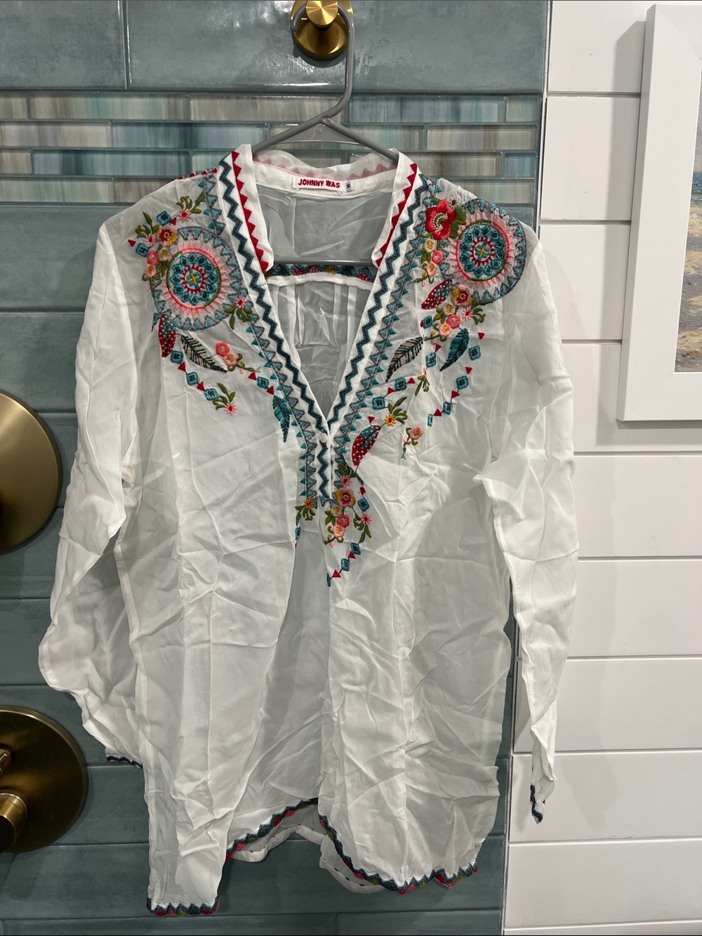 Johnny Was White Embroidered V-Neck Tunic with Multicolor Floral Accents